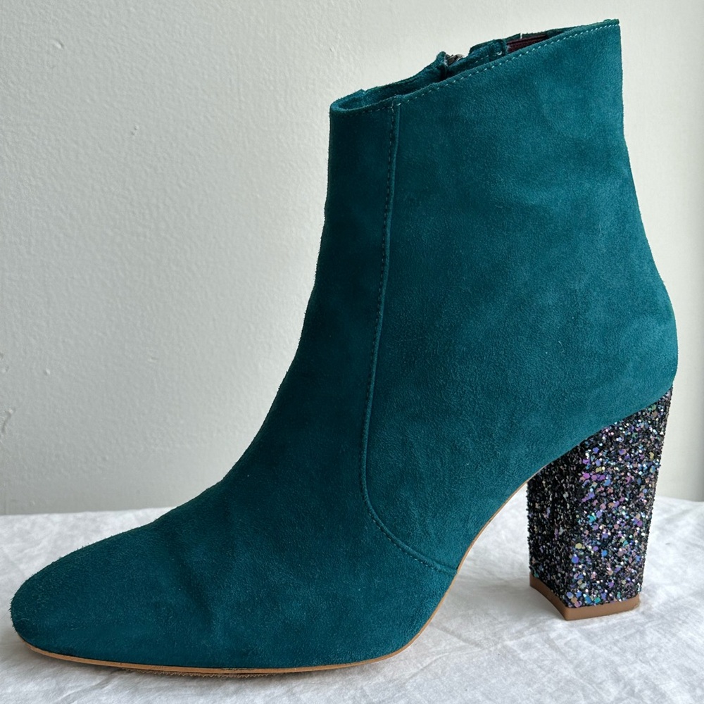 DuoBoots Sarsgrove Teal Blue Suede glitter heeled boot, size US 8